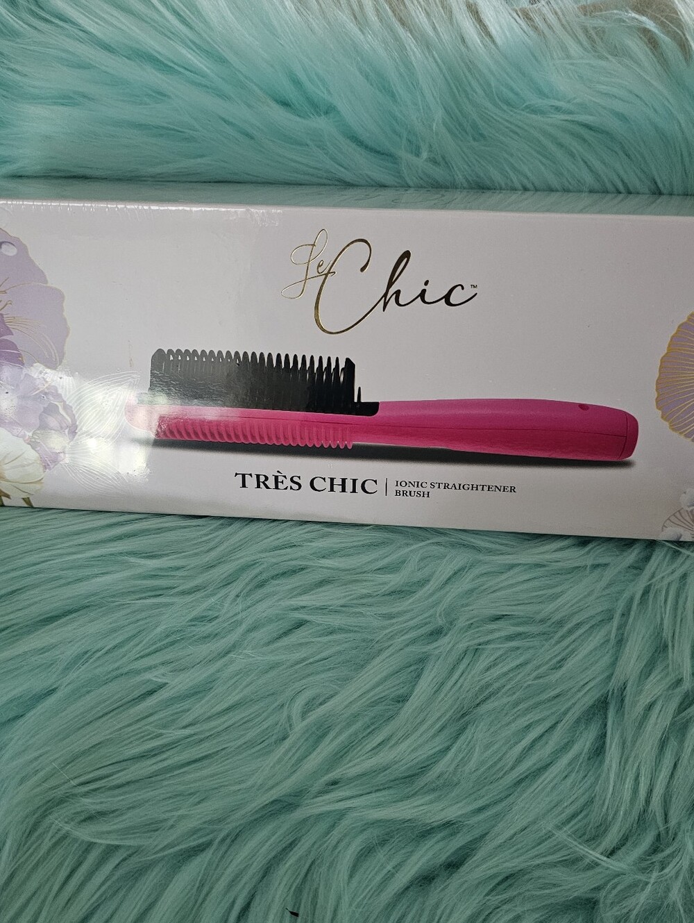 Le Chic Tyche Chic Ionic Straightening Brush featuresush - Hot Pink